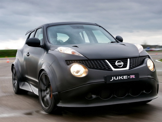 Nissan-Juke-R