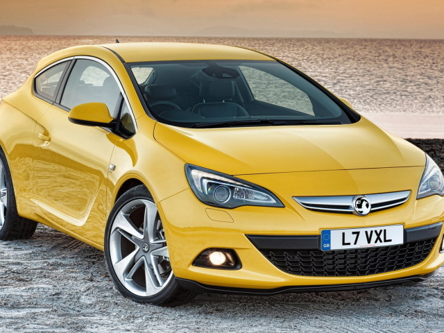 2012 Vauxhall-Astra GTC