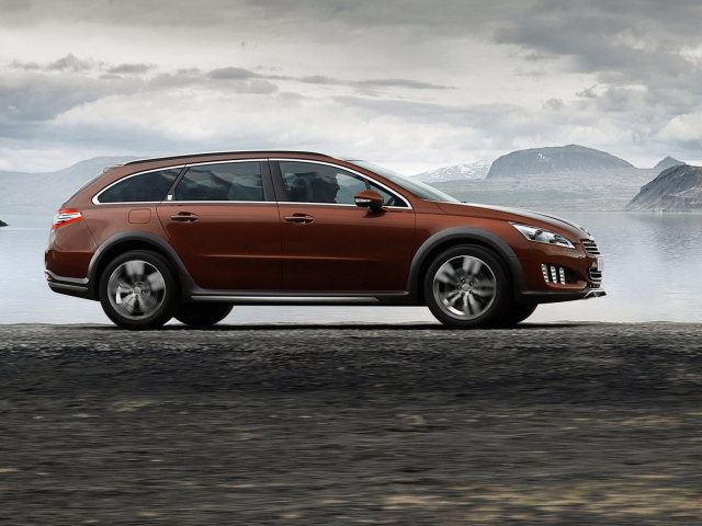 Peugeot-508 RXH