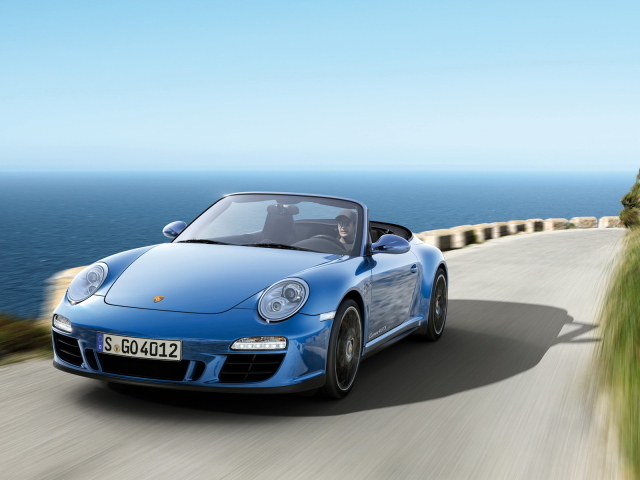 Porsche-Carrera-4-GTS Cabriolet