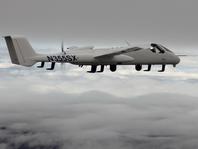 Самолет в небе