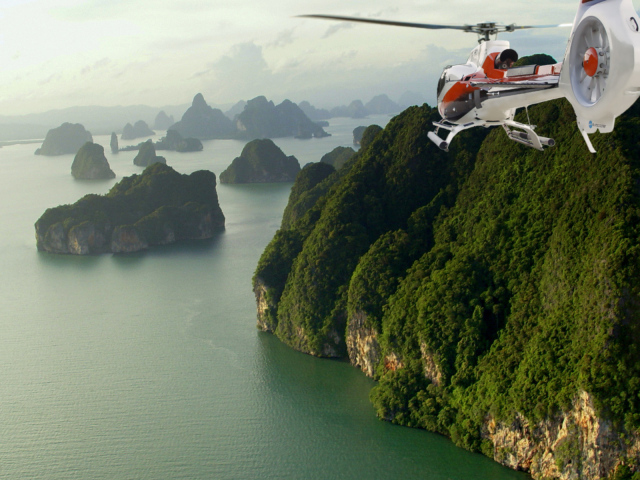 Вертолет над Тайландом