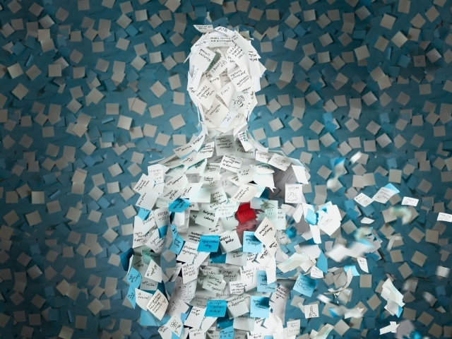 Офисный сотрудник