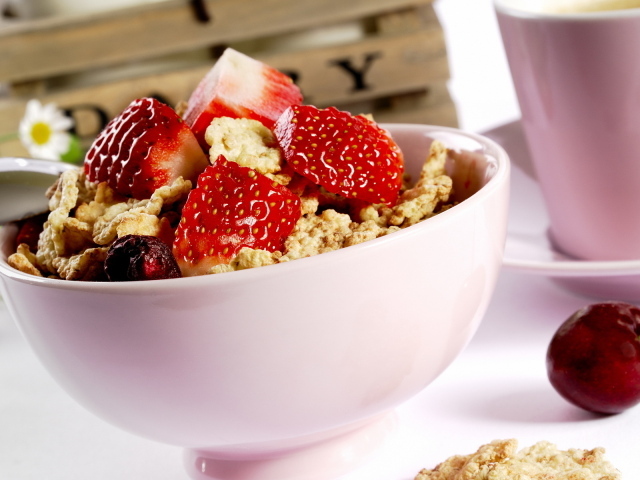 Клубника с хлопьями