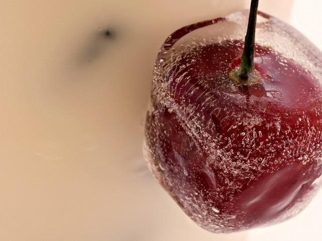 Замороженная вишенка