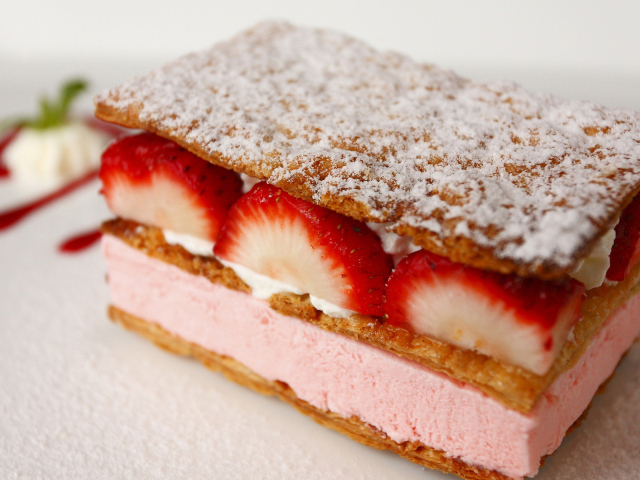 Фруктовое пирожное