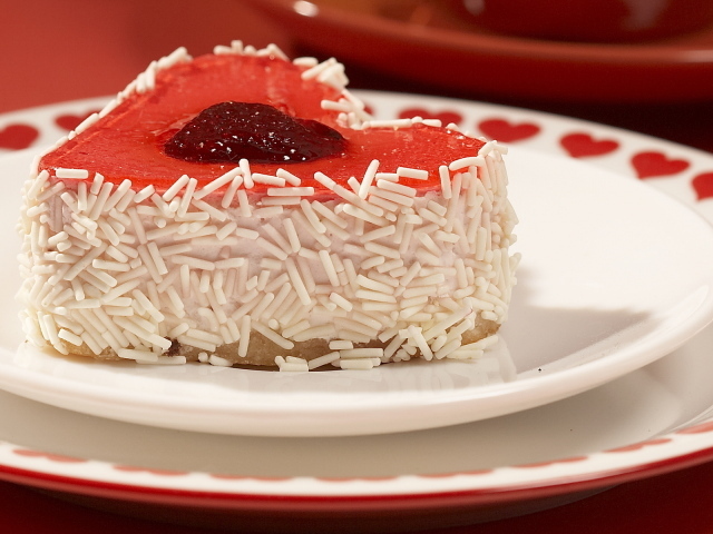 Пирожное сердцем
