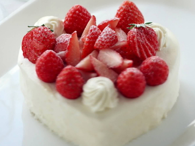 Клубника на сердце