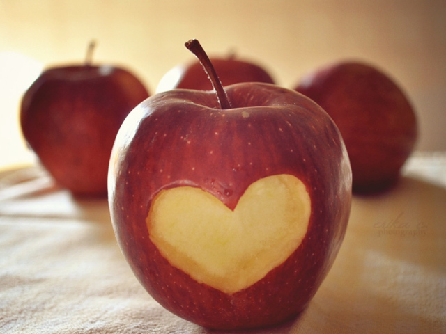 Яблоко любви
