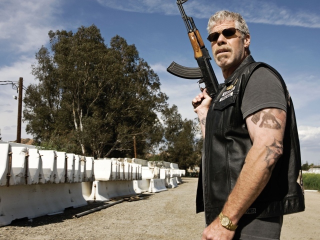Ron Perlman