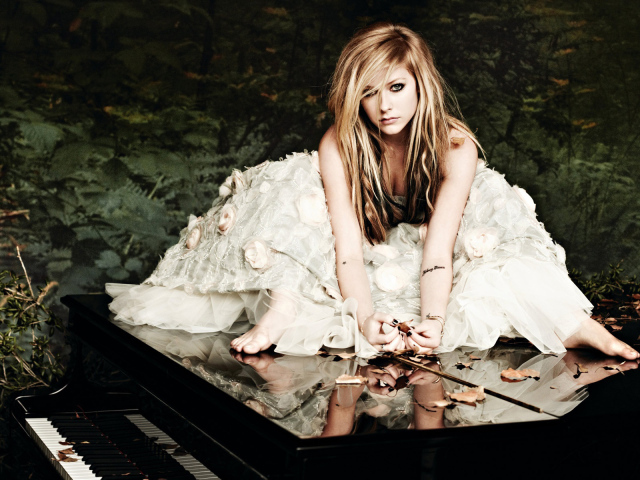 Аврил Лавин