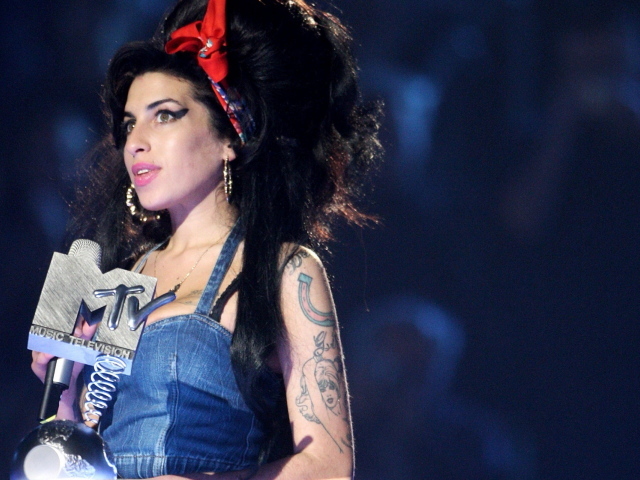 Эми Джейд Уайнхаус