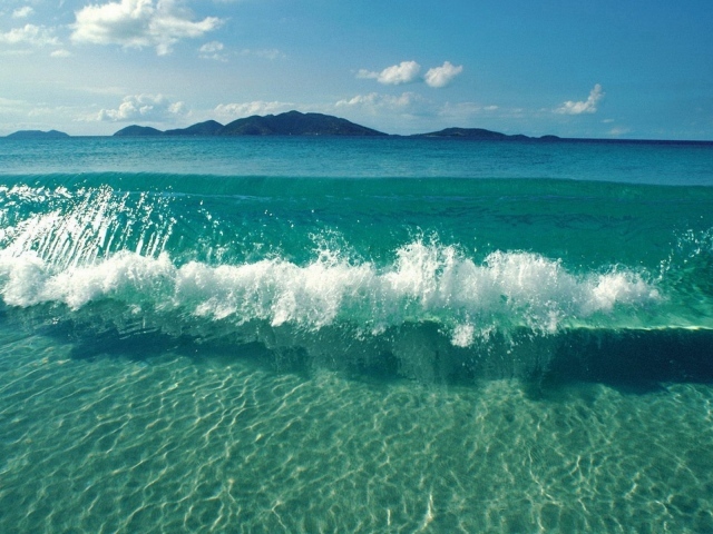 Голубая морская вода