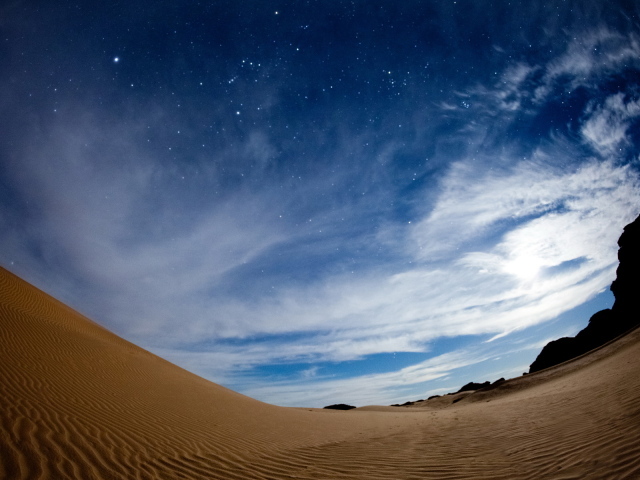 Пустыня ночью