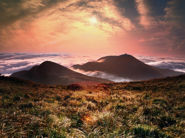 Горы и туман