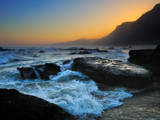 Побережье на закате