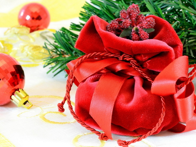 Мешочек с подарком