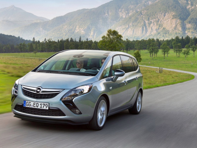 Opel-Zafira Tourer