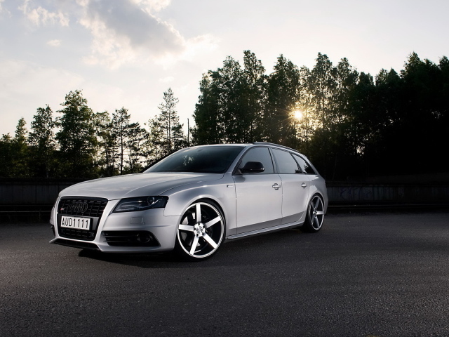 Audi S4 универсал