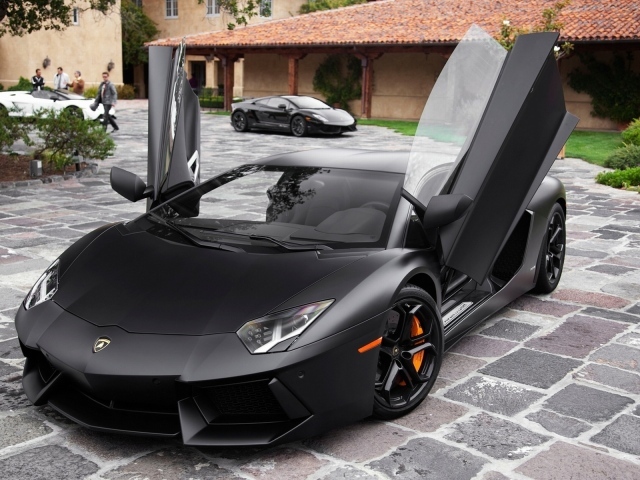 Lamborghini-Aventador