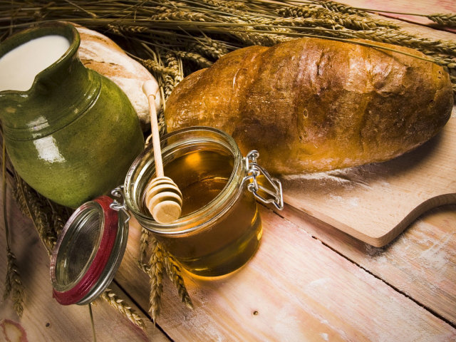 Мед и хлеб