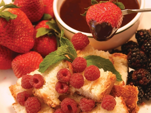 Ягоды в шоколаде