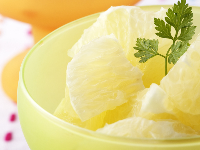 Ананас с петрушкой