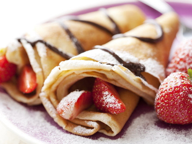 Блинчики с ягодами