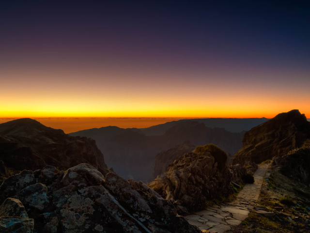 Тропа в горах