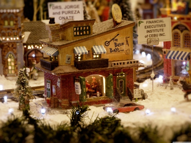 Игрушечный город зимой