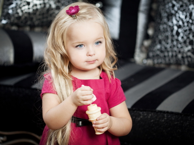 Милая девочка