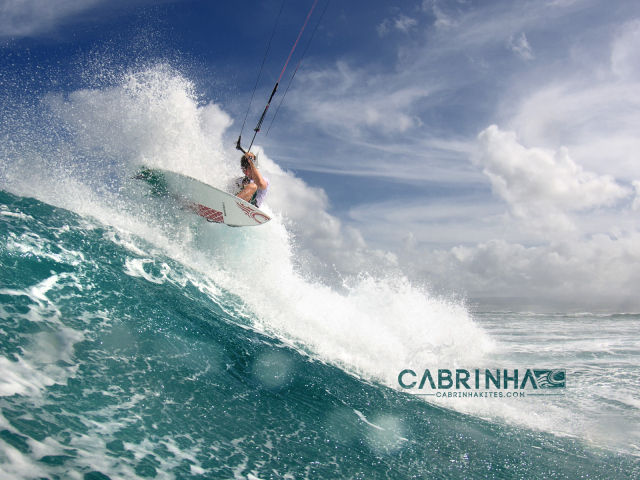 Сквозь волну