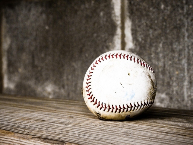 Бейсбольный мяч