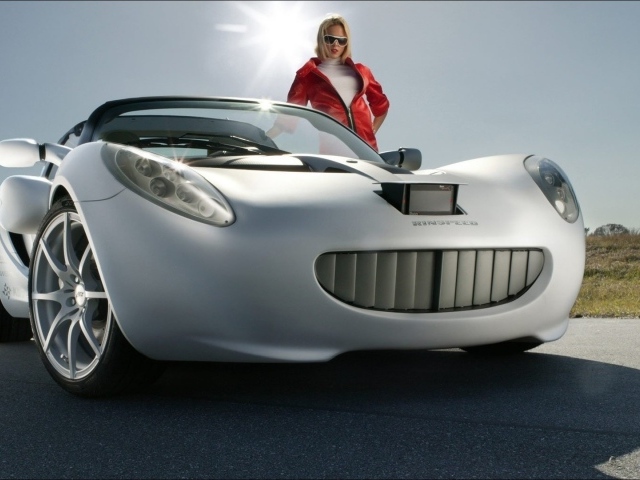 Автомобиль улыбается