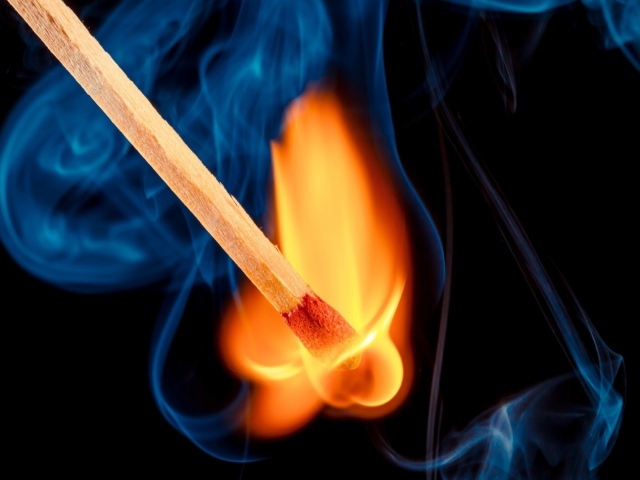 Пламя спички