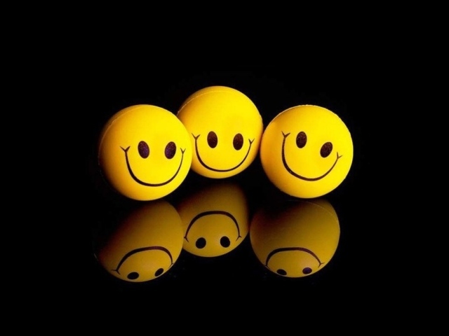 Три смайлика