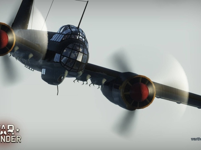 War Thunder огромный самолет крупным планом