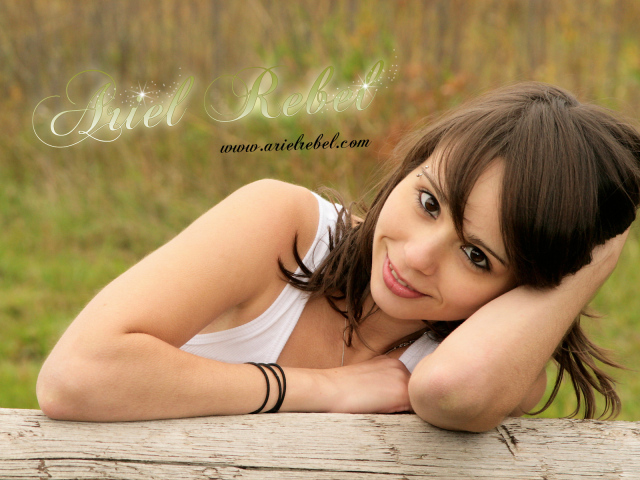 Черноглазая девушка