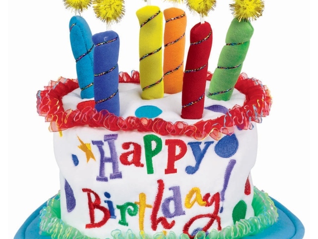 Красочный торт на день рождения