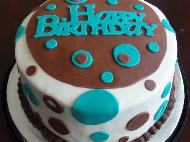 Бирюзовый и шоколадный торт на день рождения