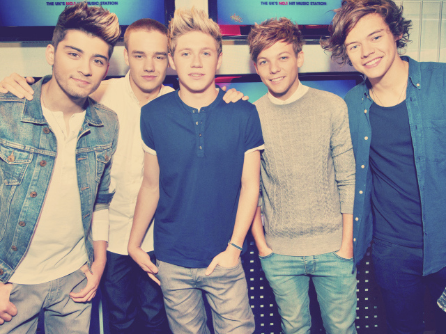 One Direction в студии