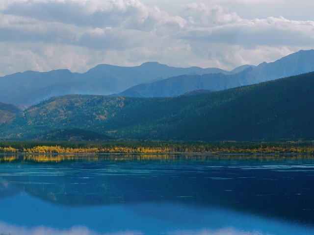 Горы и морская гладь