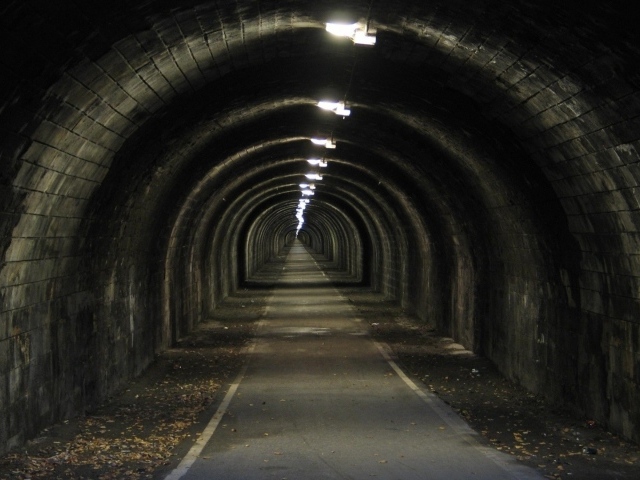 Длинный тонель