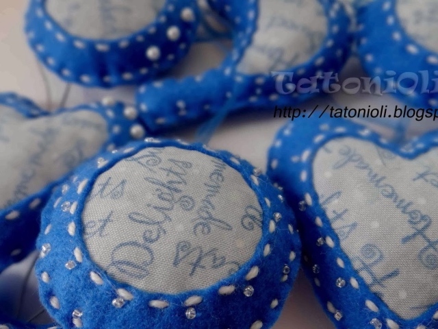 Елочные игрушки из ткани