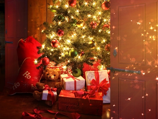 Подарки детям на новогодней елке 2014