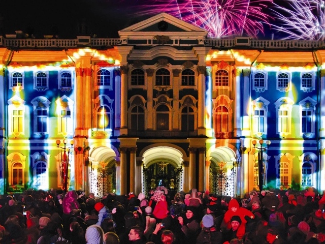 Новый Год у елки в Санкт-Петербурге