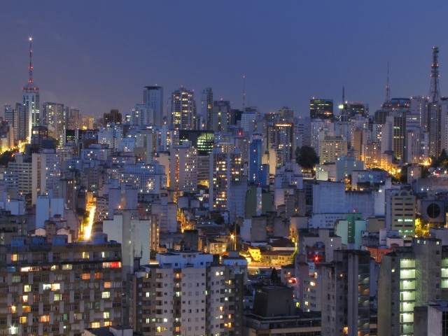 Ночные огни Рио-де-Жанейро