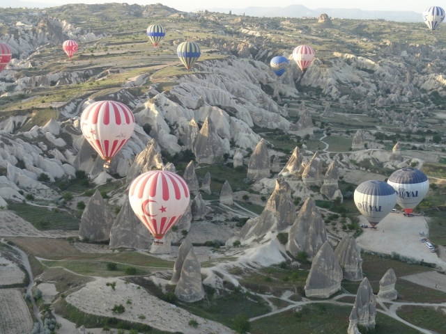 Волшебные дымоходы Турции картина с воздушного шара