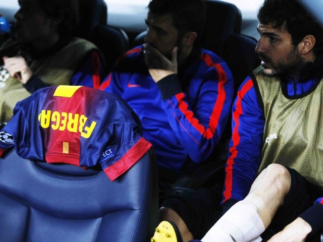 Барселона Франсеск Фабрегас в машине