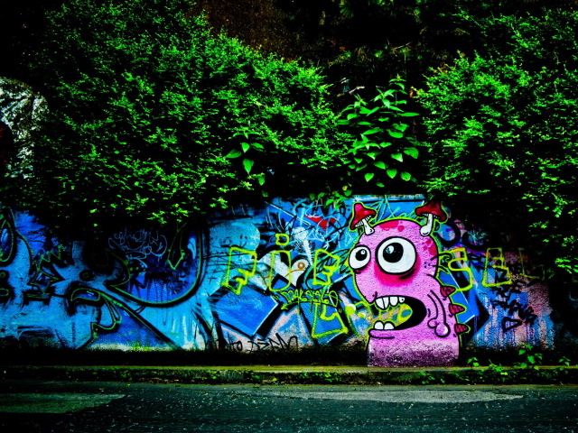 Яркое граффити на стене